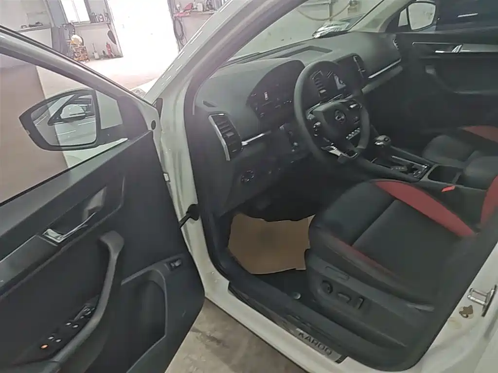 Skoda Karoq 2022 — фото 16