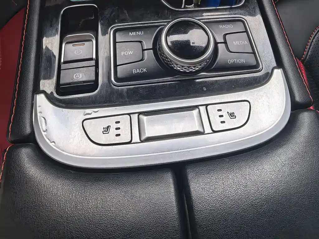 BAIC BJ40 2018 — фото 15