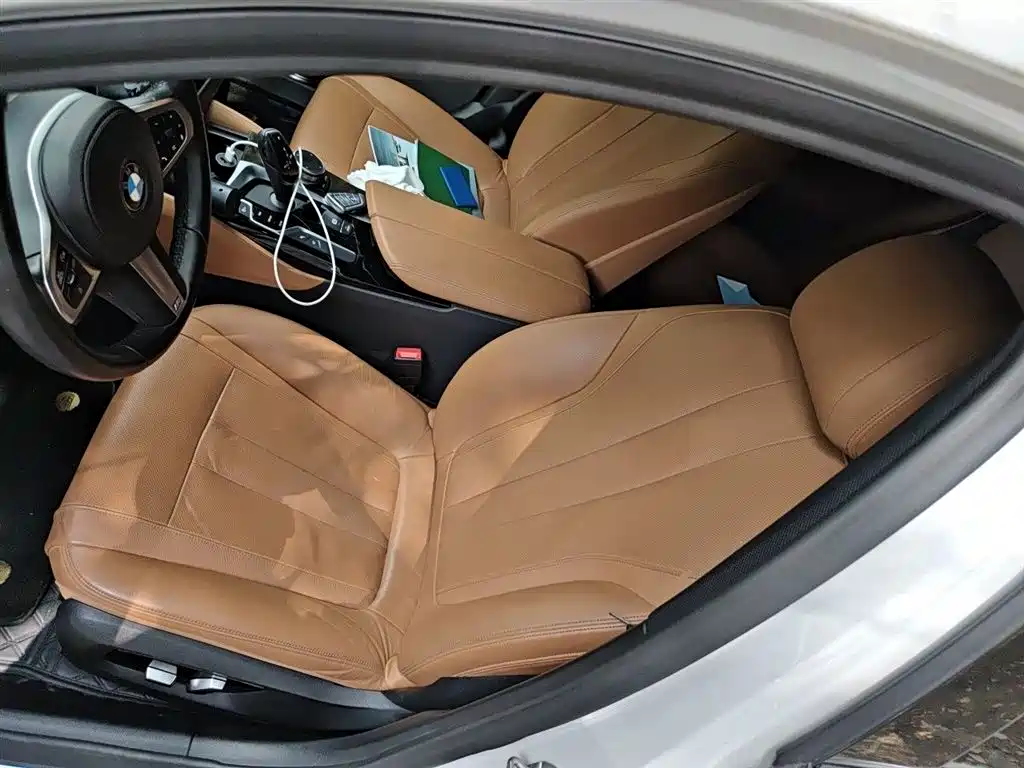 BMW 5 Series 2020 — фото 16