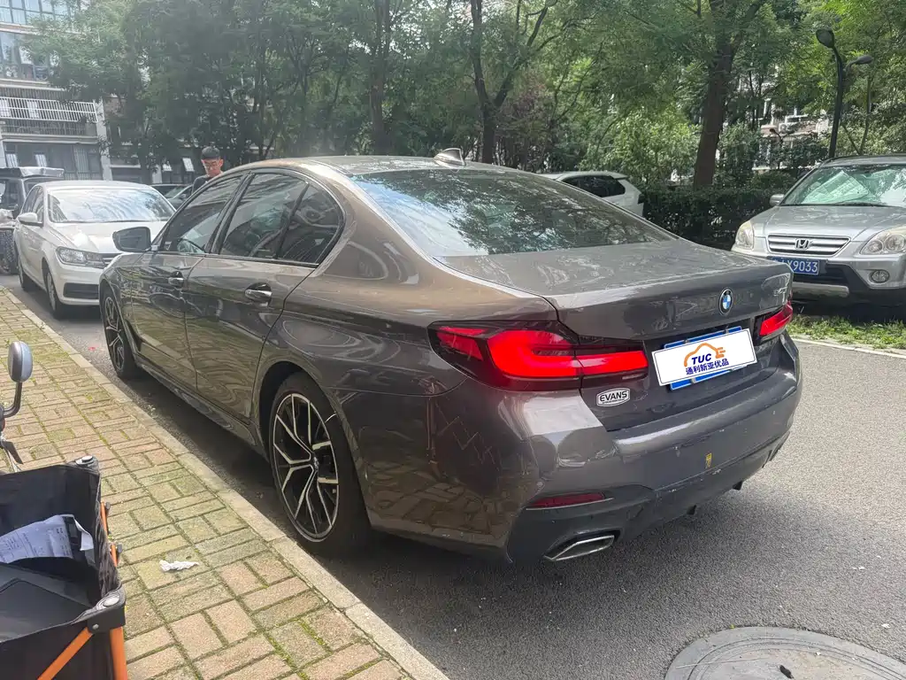 BMW 5 Series 2021