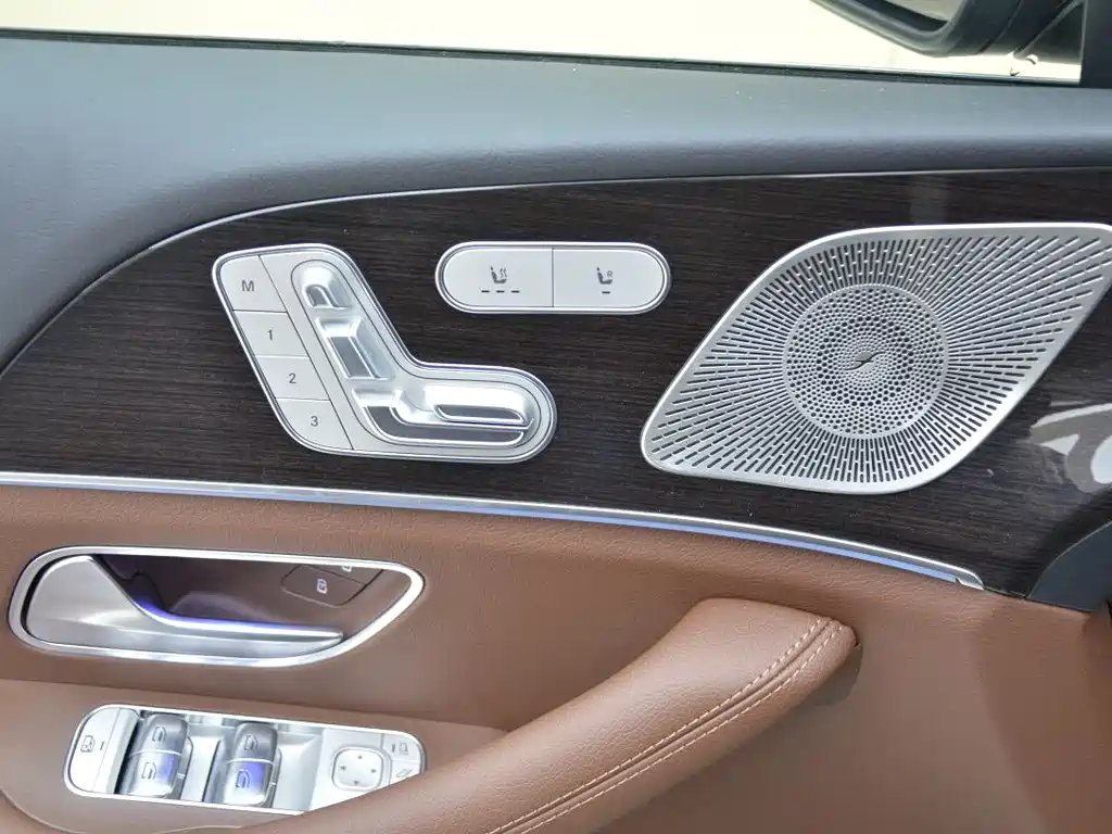 Mercedes-Benz GLE 2026 — фото 14