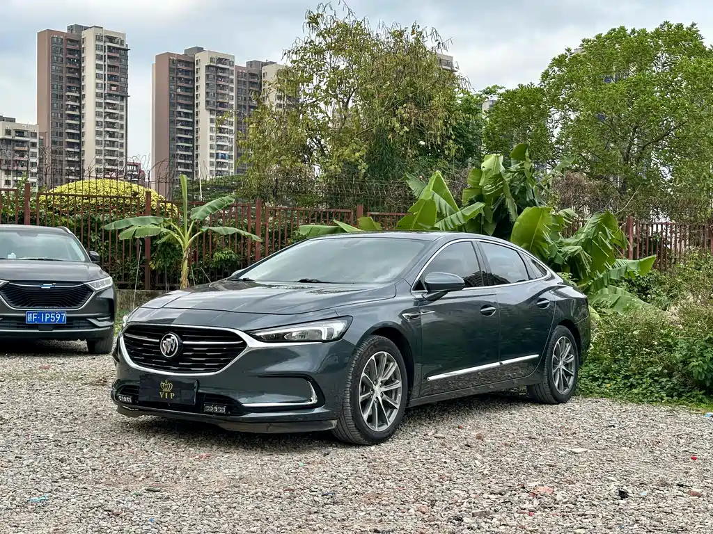 Buick LaCrosse 2021 — фото 1