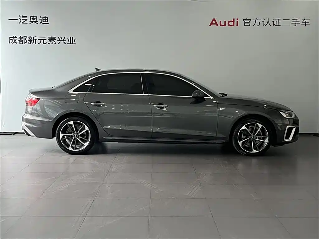 Audi A4L 2022 — фото 3