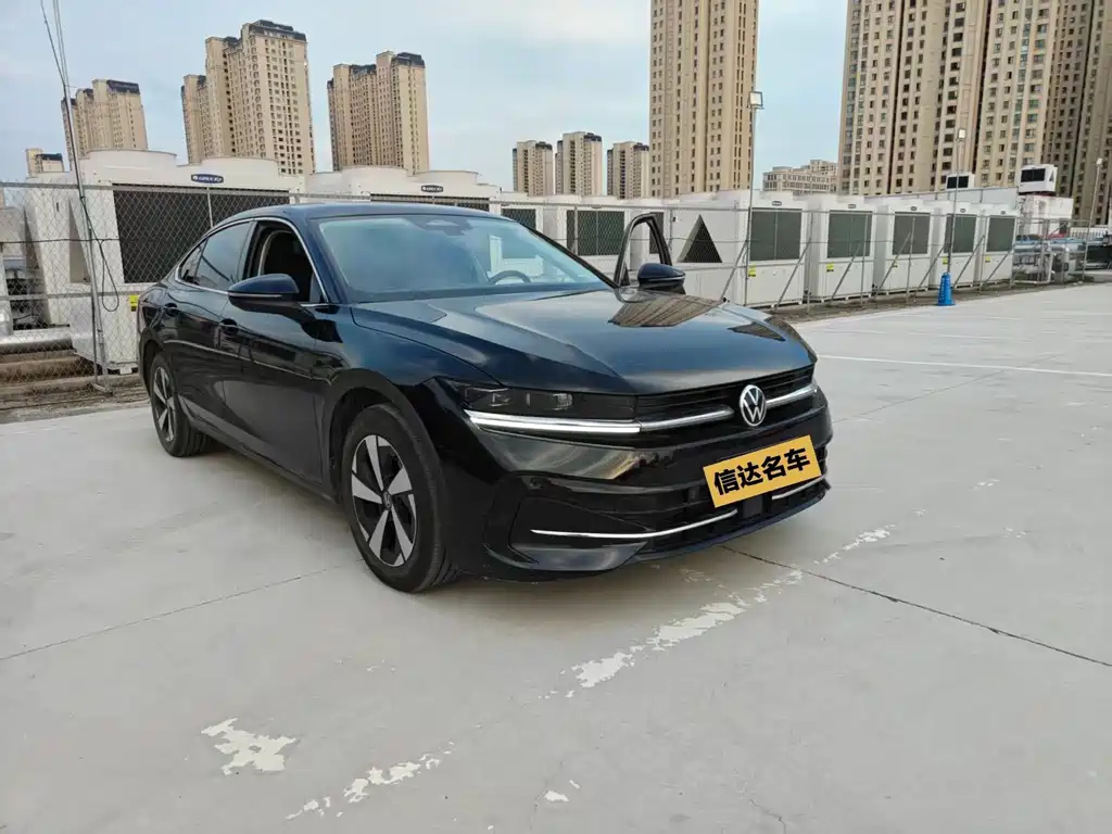Volkswagen Magotan 2025