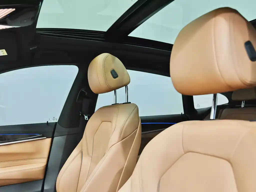 BMW 6 Series GT 2024 — фото 10