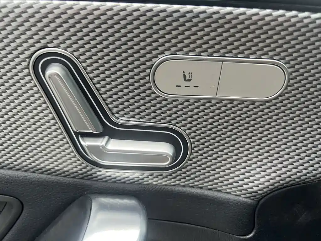 Mercedes-Benz A-Class 2022 — фото 13