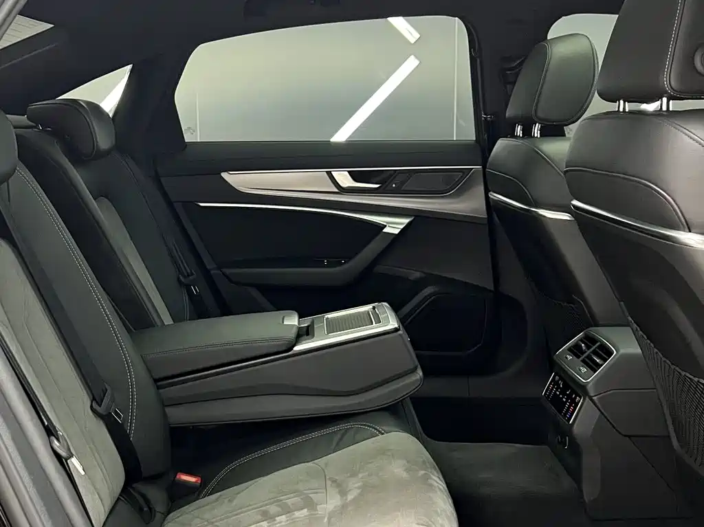 Audi A6L 2019 — фото 13