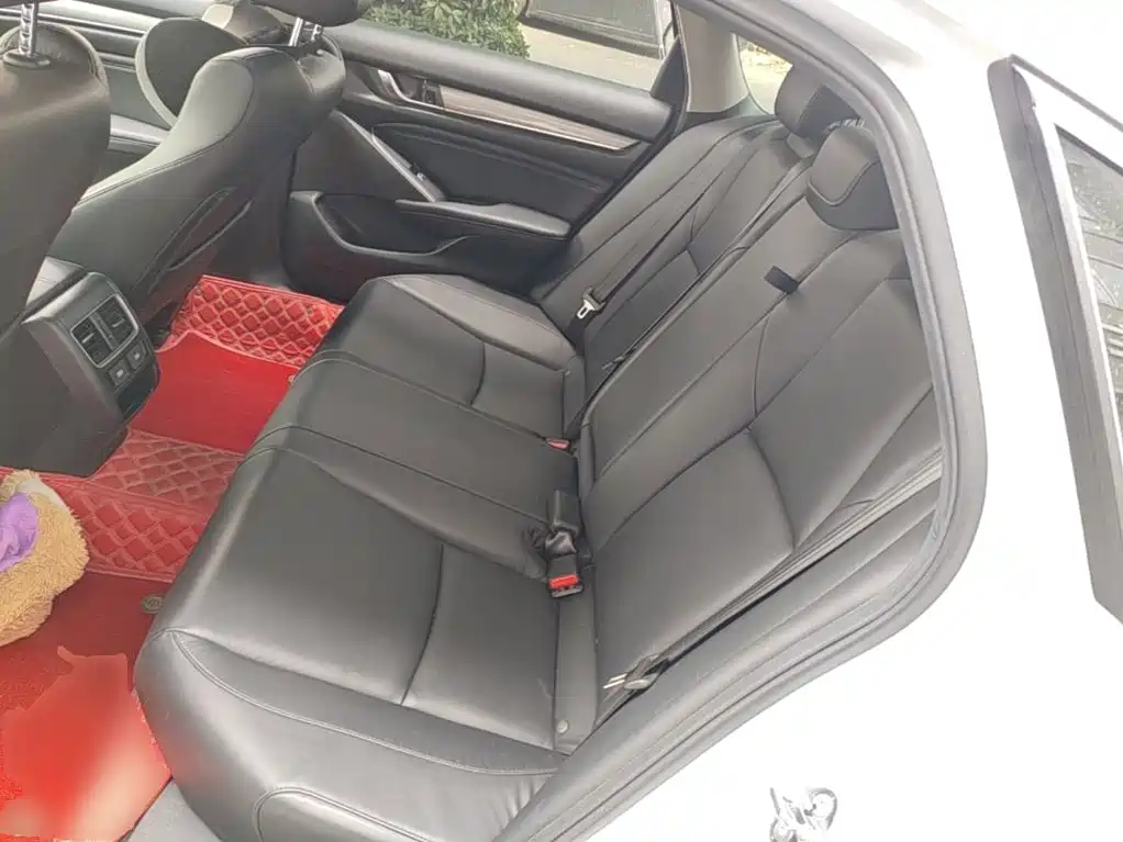 Honda Accord 2023 — фото 13