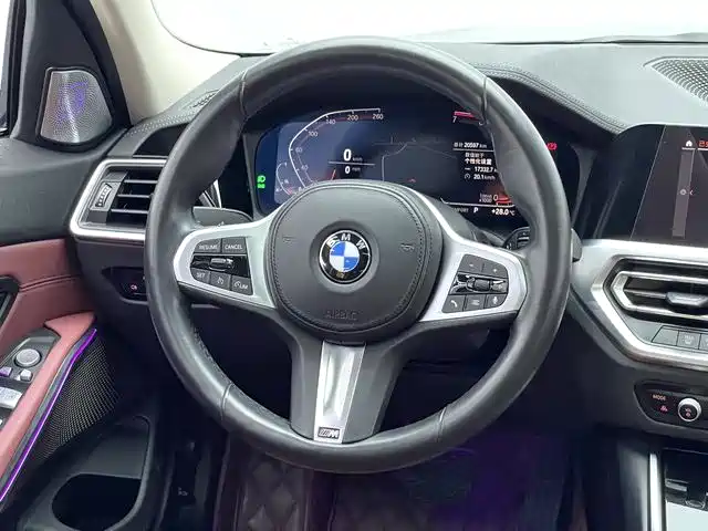 BMW 3 Series 2021 — фото 11