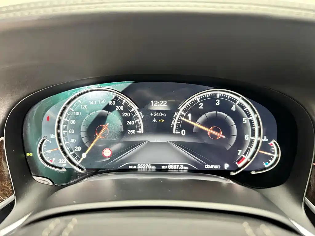 BMW 7 Series 2017 — фото 15