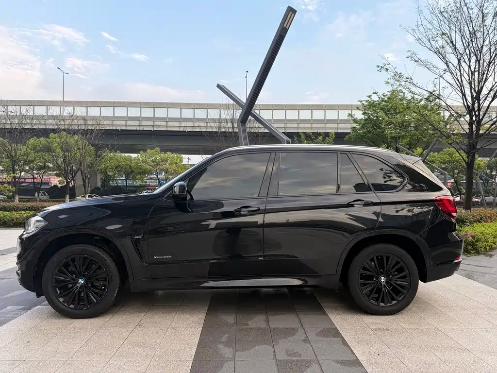 BMW X5 2017 — фото 18