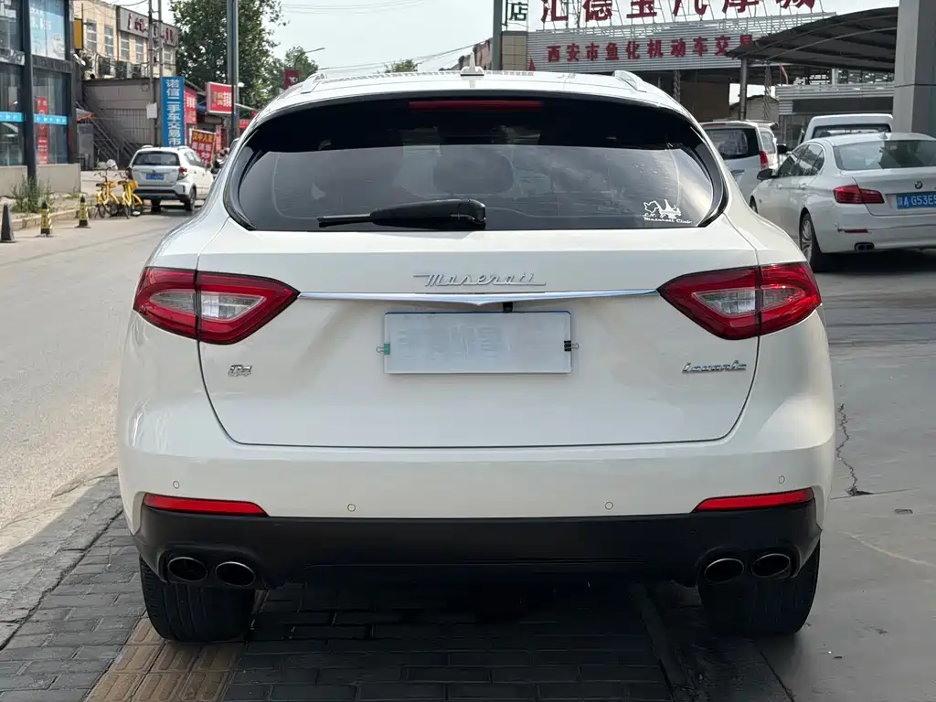 Maserati Levante 2018 — фото 14