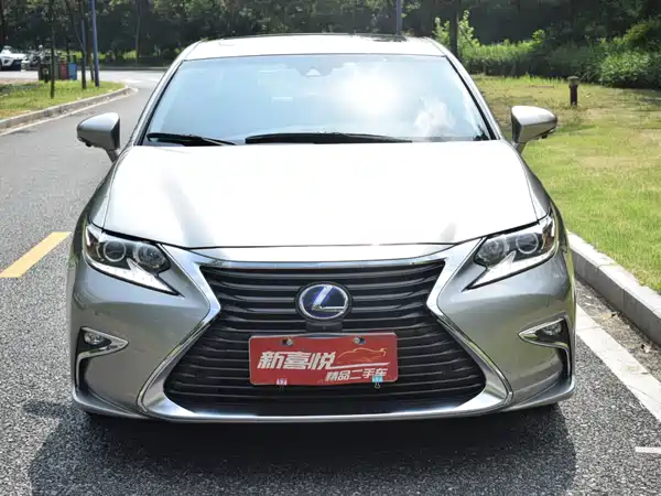Lexus ES 2015