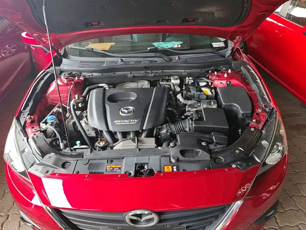 Mazda 3 Axela 2016 — фото 20