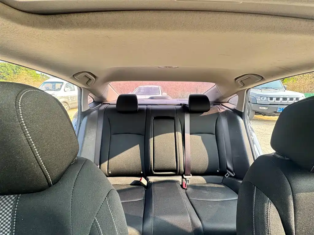 Honda Civic 2020 — фото 18