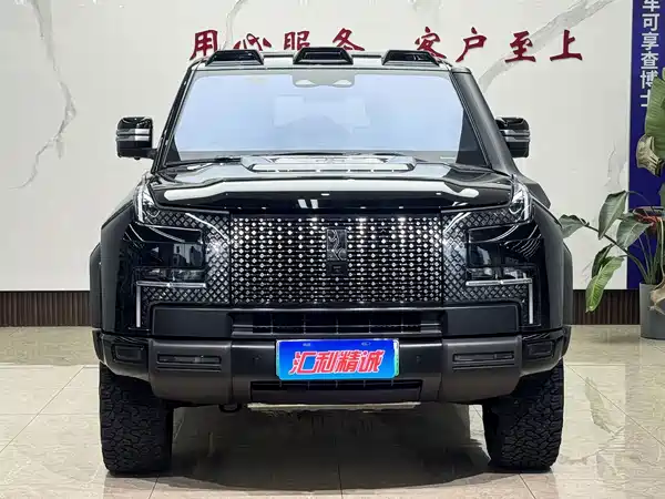 Yangwang U8 2024