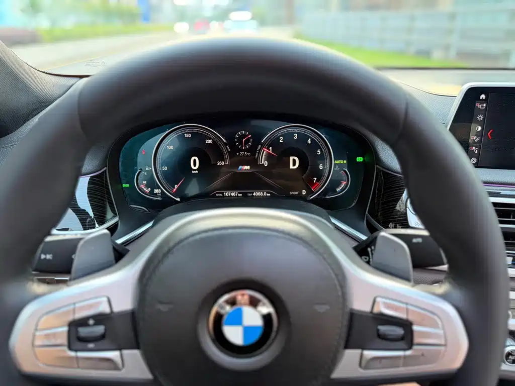 BMW 7 Series 2018 — фото 11