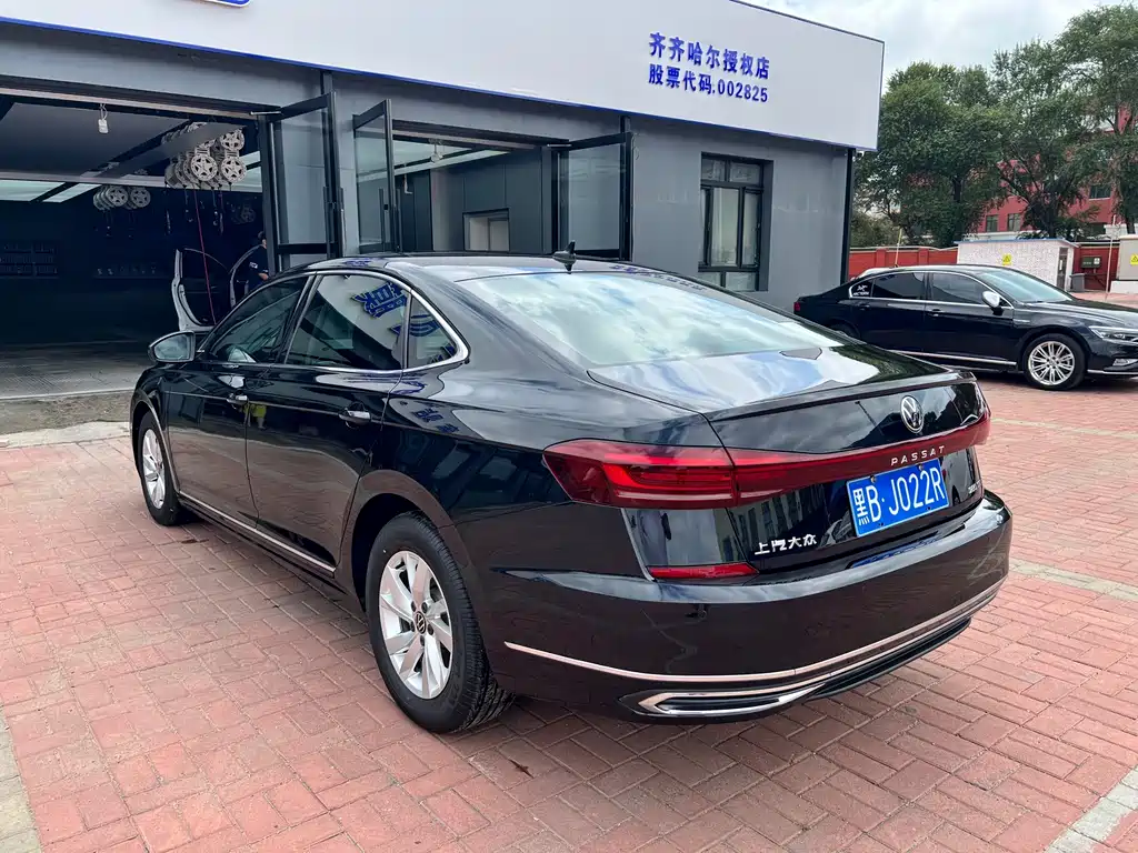 Volkswagen Passat 2022