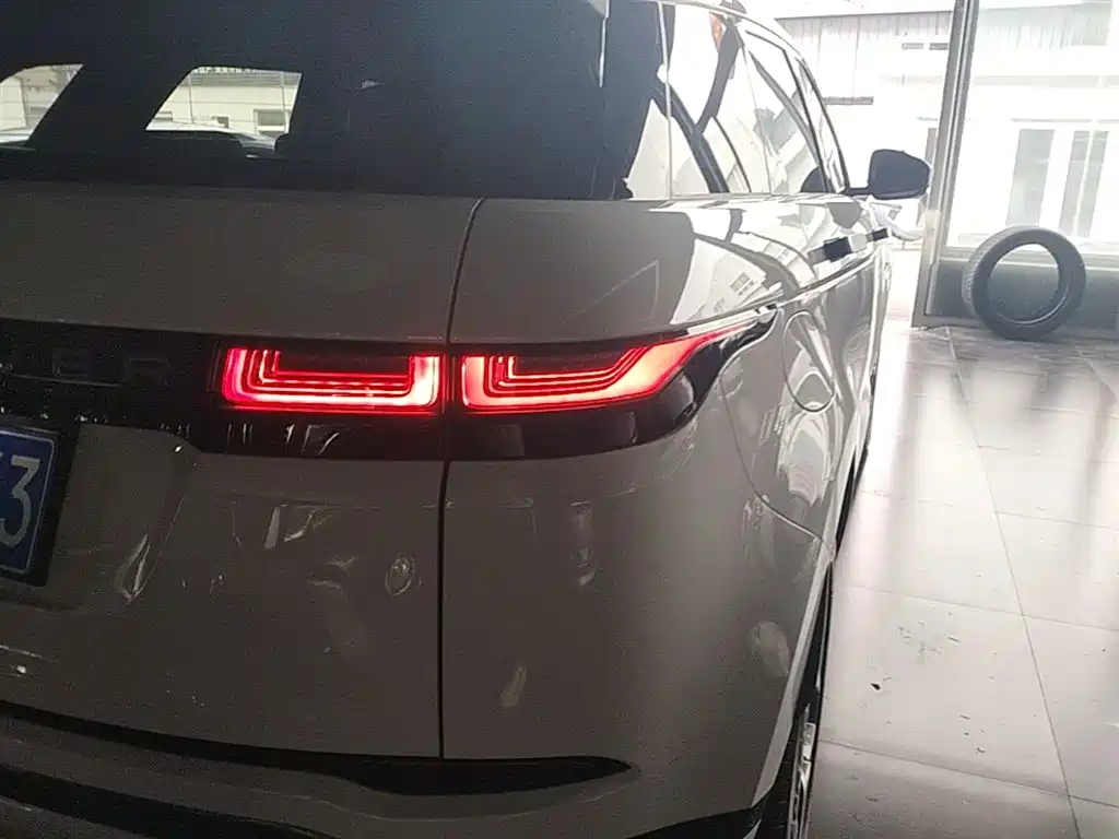 Land Rover Evoque 2020 — фото 8