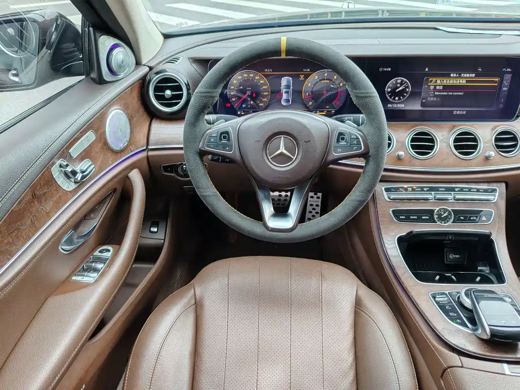 Mercedes-Benz E-Class 2018 — фото 10