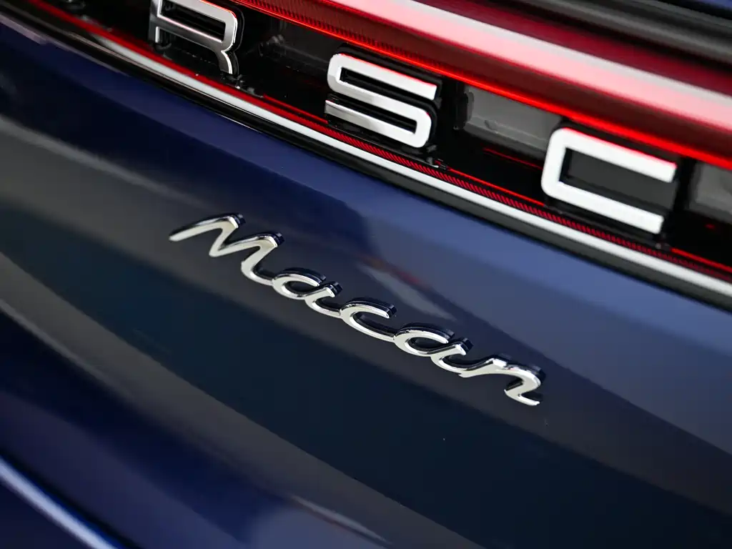 Porsche Macan 2023 — фото 9