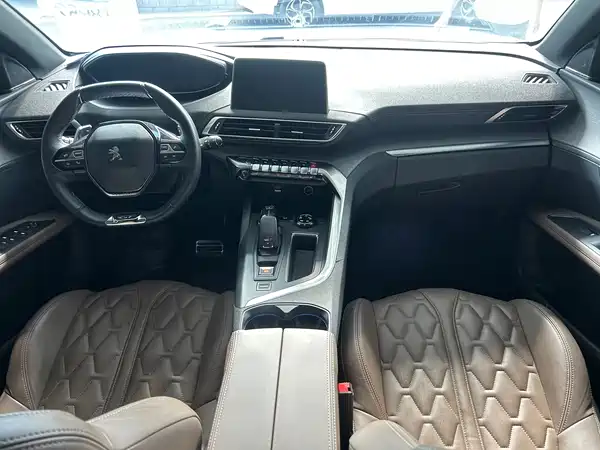 Peugeot 5008 2017