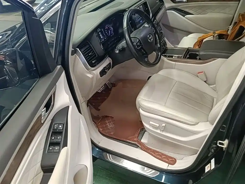 GAC Motor Trumpchi M8 2018 — фото 16