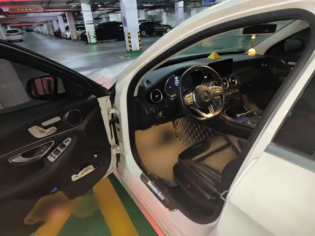 Mercedes-Benz C-Class 2020 — фото 14