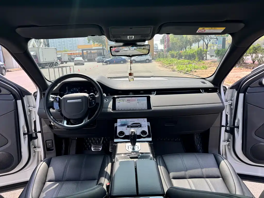 Land Rover Evoque 2020 — фото 7