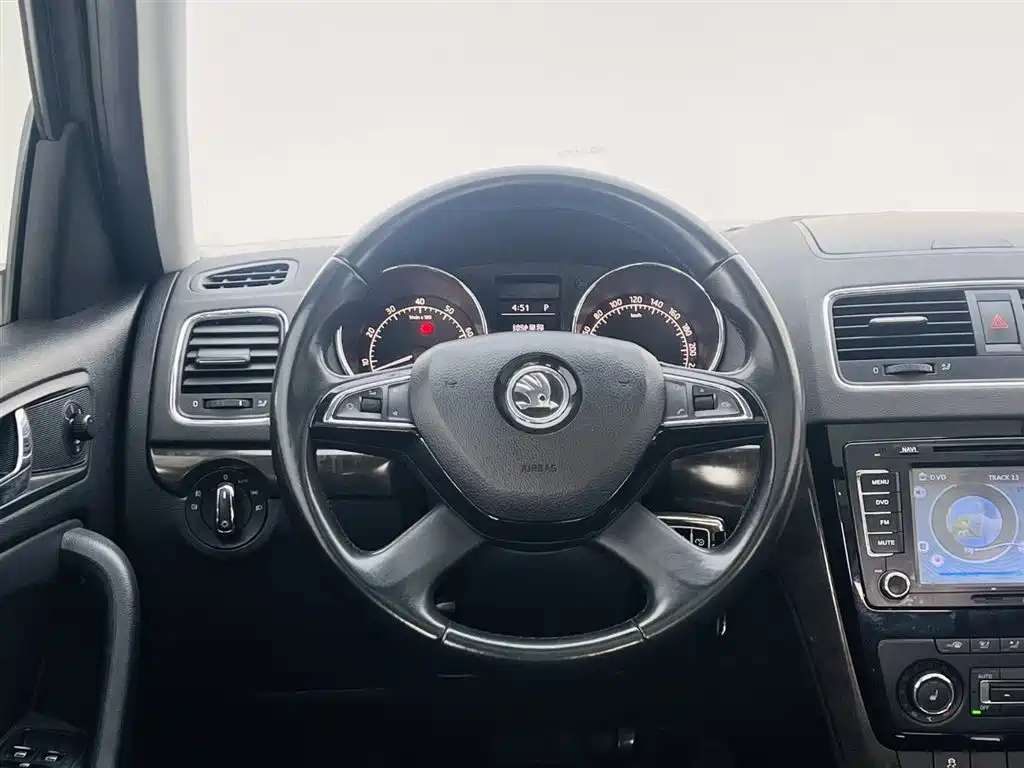 Skoda Yeti 2014 — фото 18