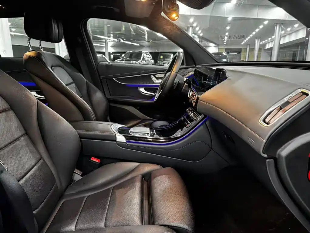 Mercedes-Benz EQC 2023 — фото 19