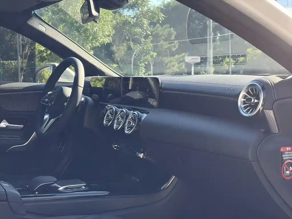 Mercedes-Benz A-Class 2020 — фото 12