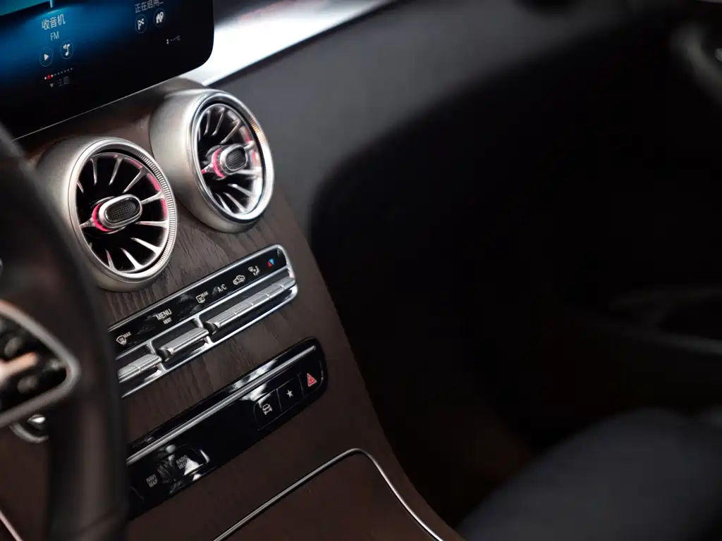 Mercedes-Benz GLC 2020 — фото 23