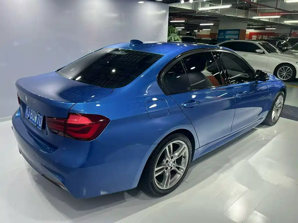 BMW 3 Series 2018 — фото 4