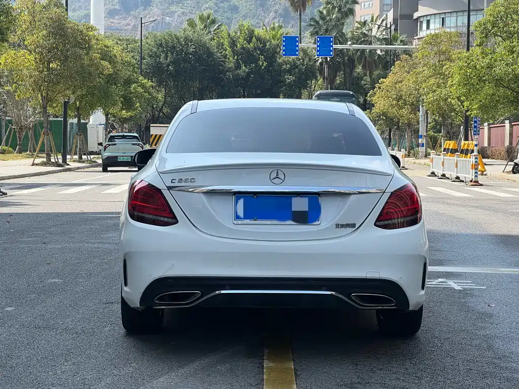 Mercedes-Benz C-Class 2019