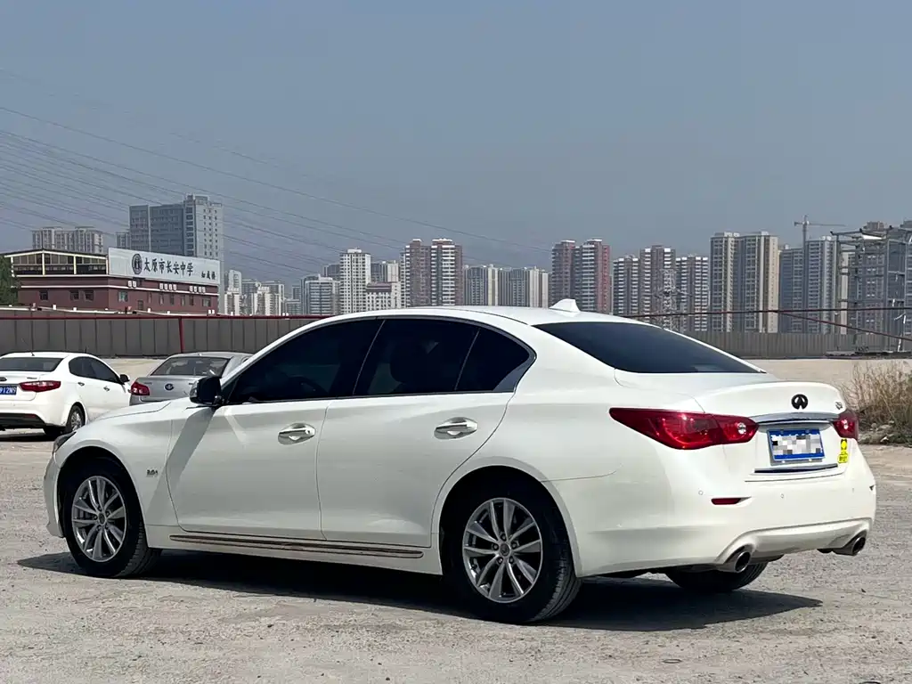 Infiniti Q50L 2015 — фото 6