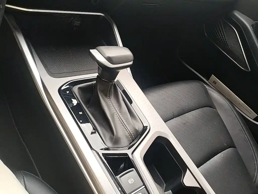Geely Emgrand 2023 — фото 14
