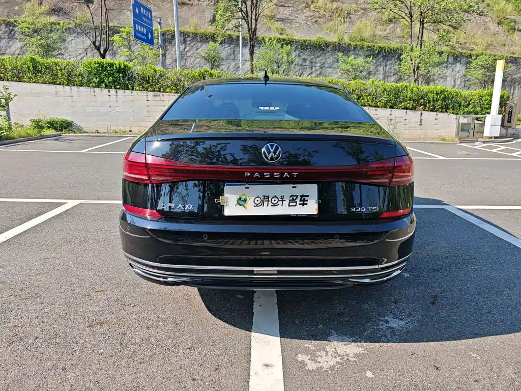 Volkswagen Passat 2022
