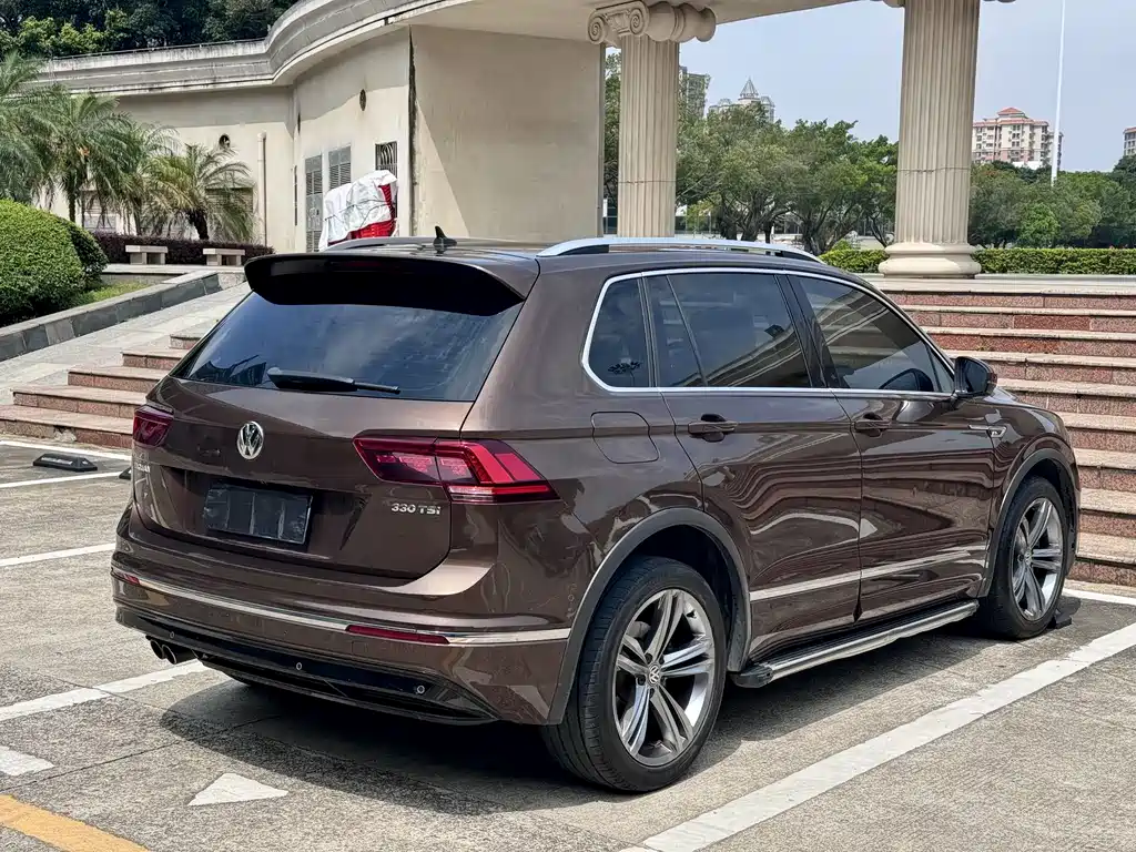 Volkswagen Tiguan 2017 — фото 10