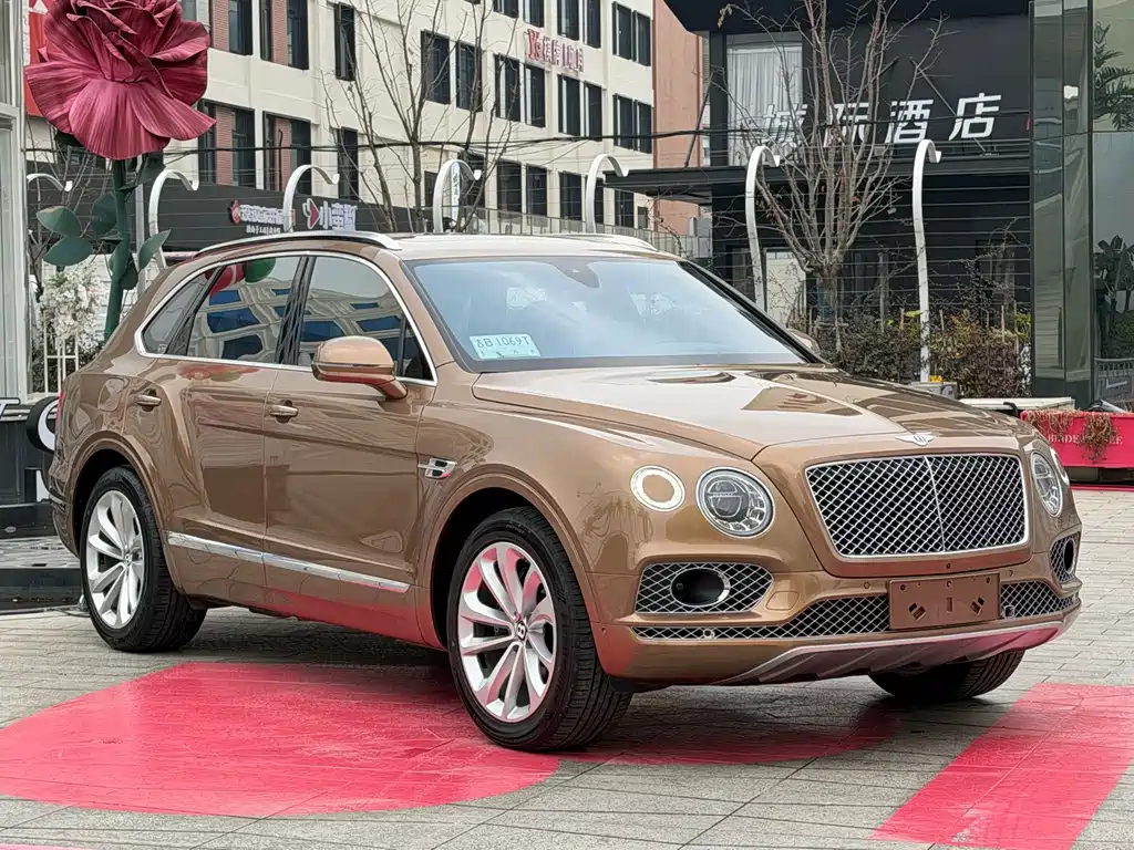 Bentley Bentayga 2017 — фото 3