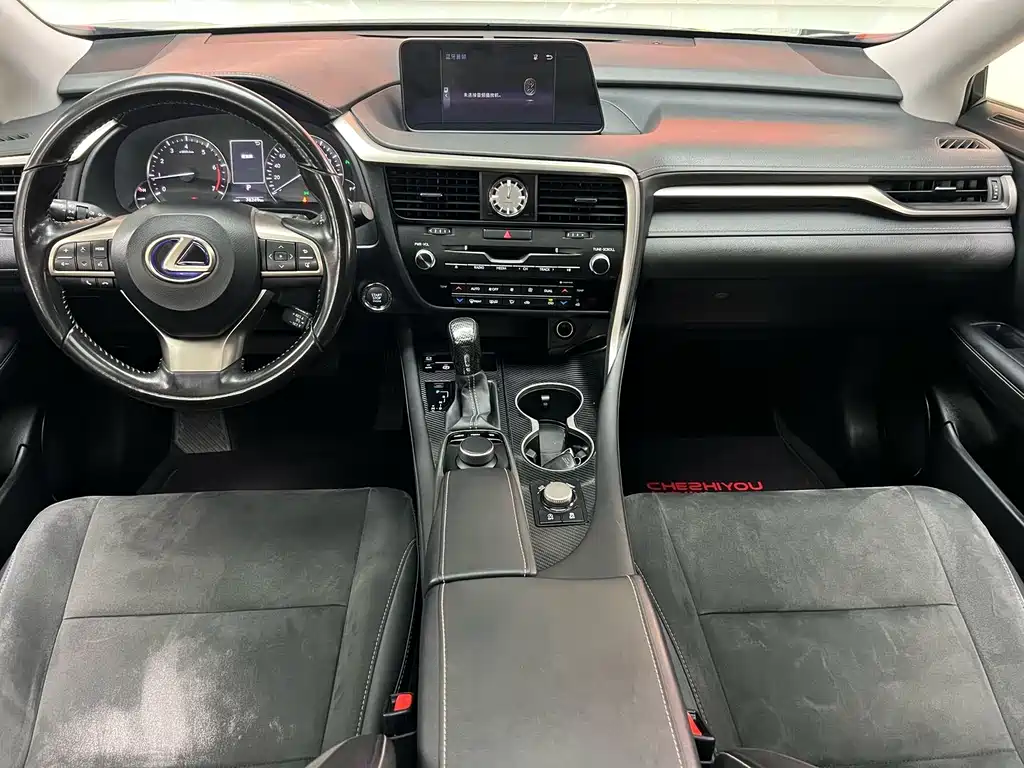 Lexus RX 2018 — фото 11