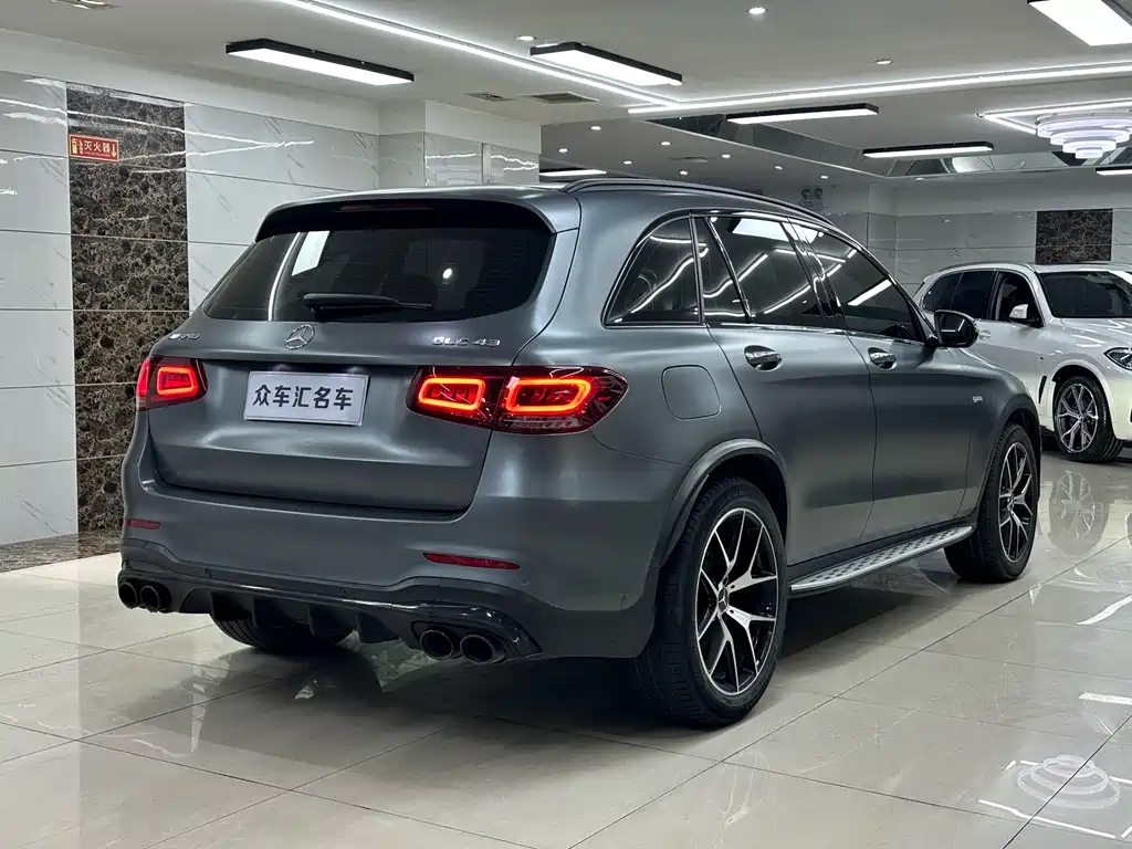 Mercedes-Benz GLC AMG 2022 — фото 6