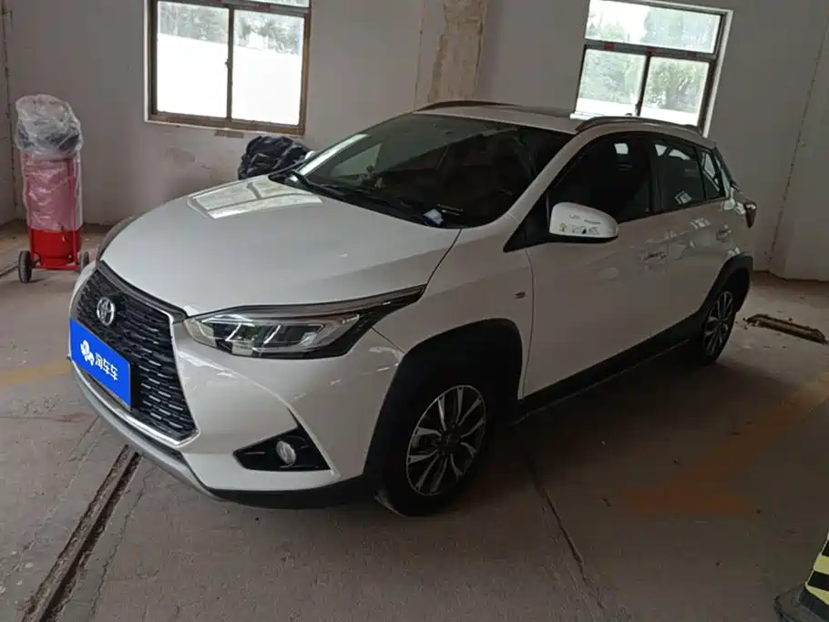 Toyota Yaris L 2022