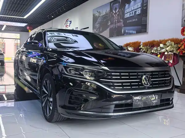 Volkswagen Passat 2022