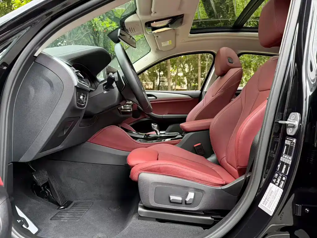 BMW X4 2022 — фото 14