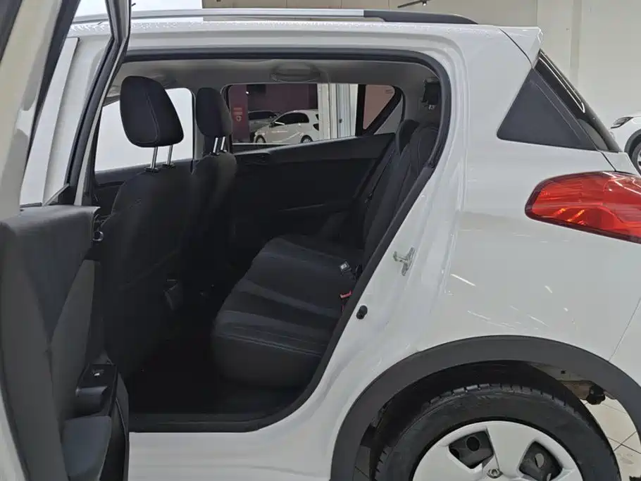 Baojun 310 2019 — фото 11
