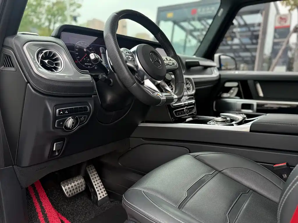 Mercedes-Benz G-Class AMG 2025 — фото 4