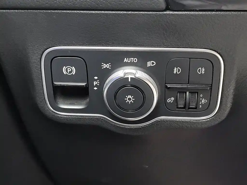 Mercedes-Benz GLA 2021 — фото 21