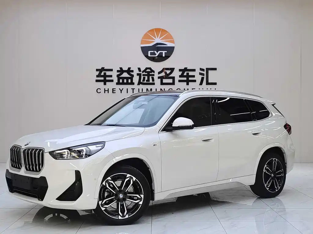 BMW X1 2024 — фото 1