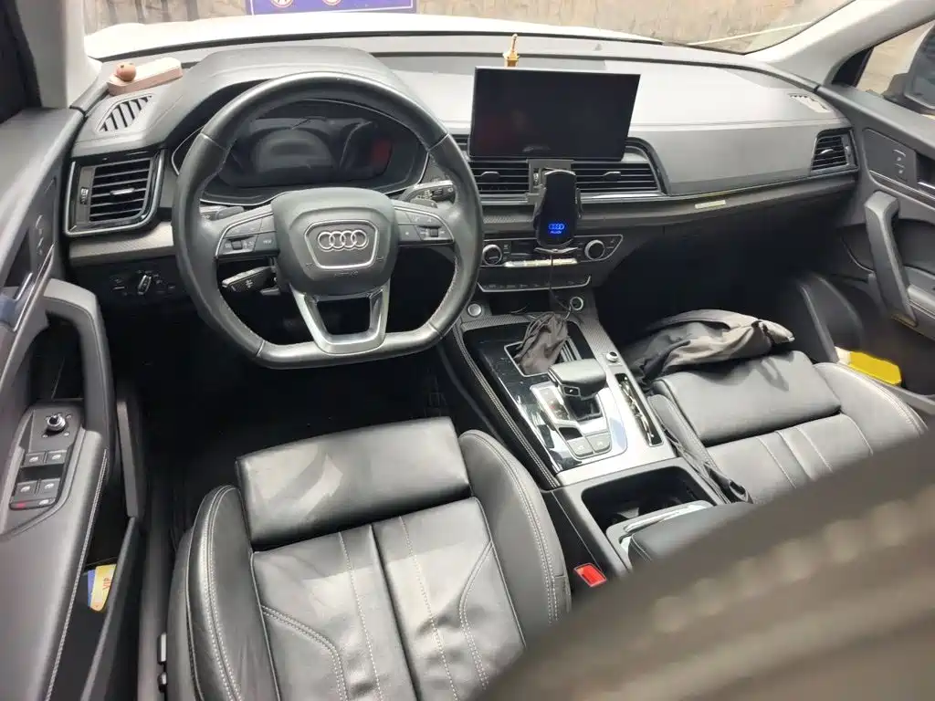 Audi Q5L 2022 — фото 13